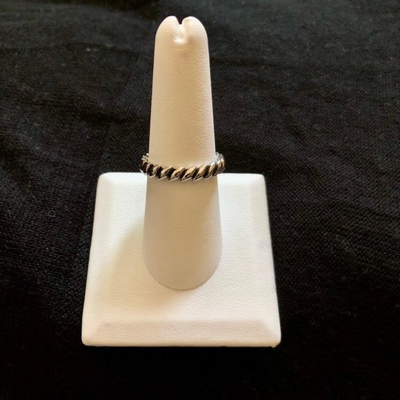 STERLING SILVER RING - Picture 3 of 3